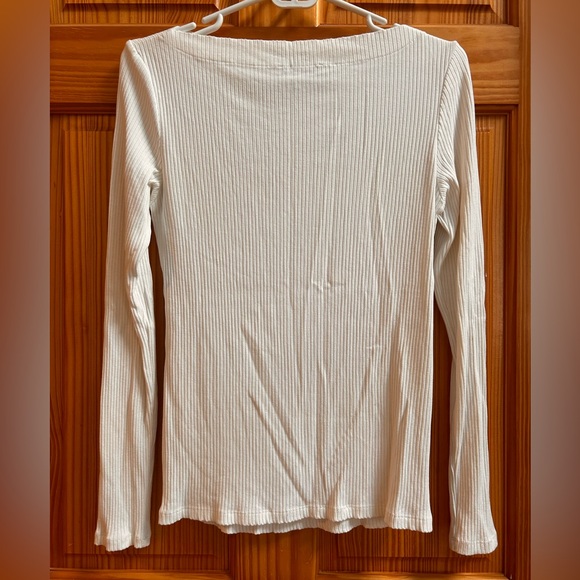 CLASSIC Ribbed Long Sleeve Top - Picture 4 of 4